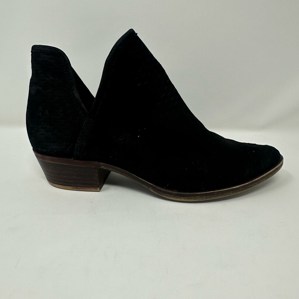 Lucky Brand Black Suede Perforated  Leather Ankle Booties Women’s Size 6M